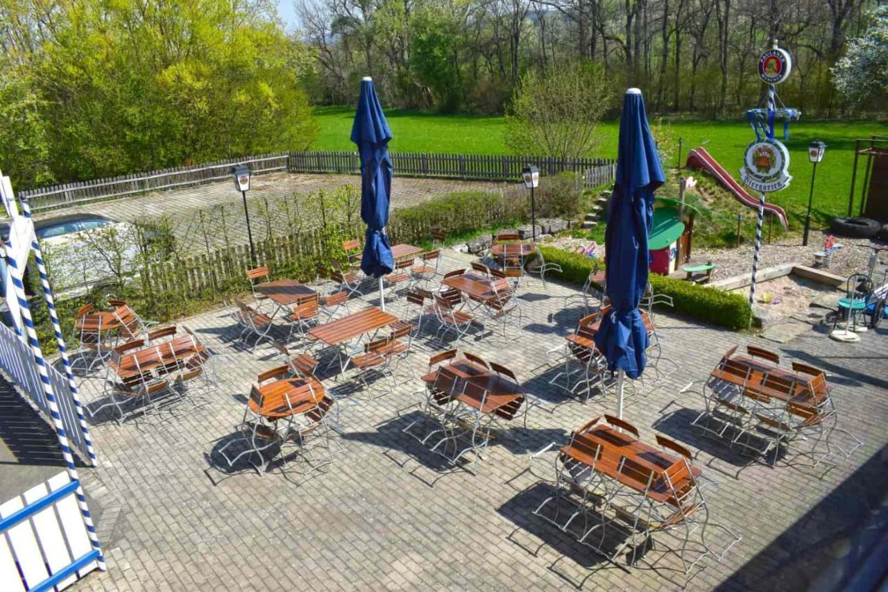 Hotel Und Restaurant Nehrener Hof Exterior foto