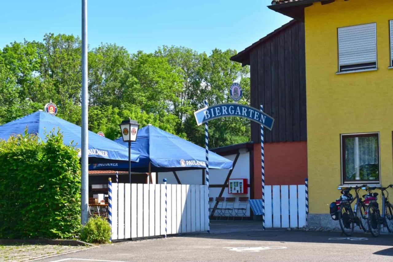 Hotel Und Restaurant Nehrener Hof Exterior foto