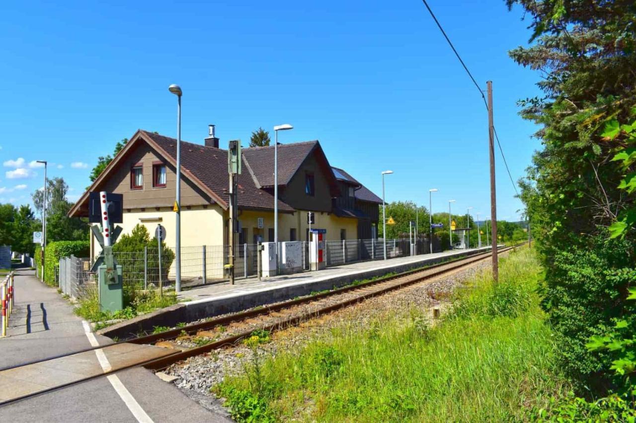 Hotel Und Restaurant Nehrener Hof Exterior foto