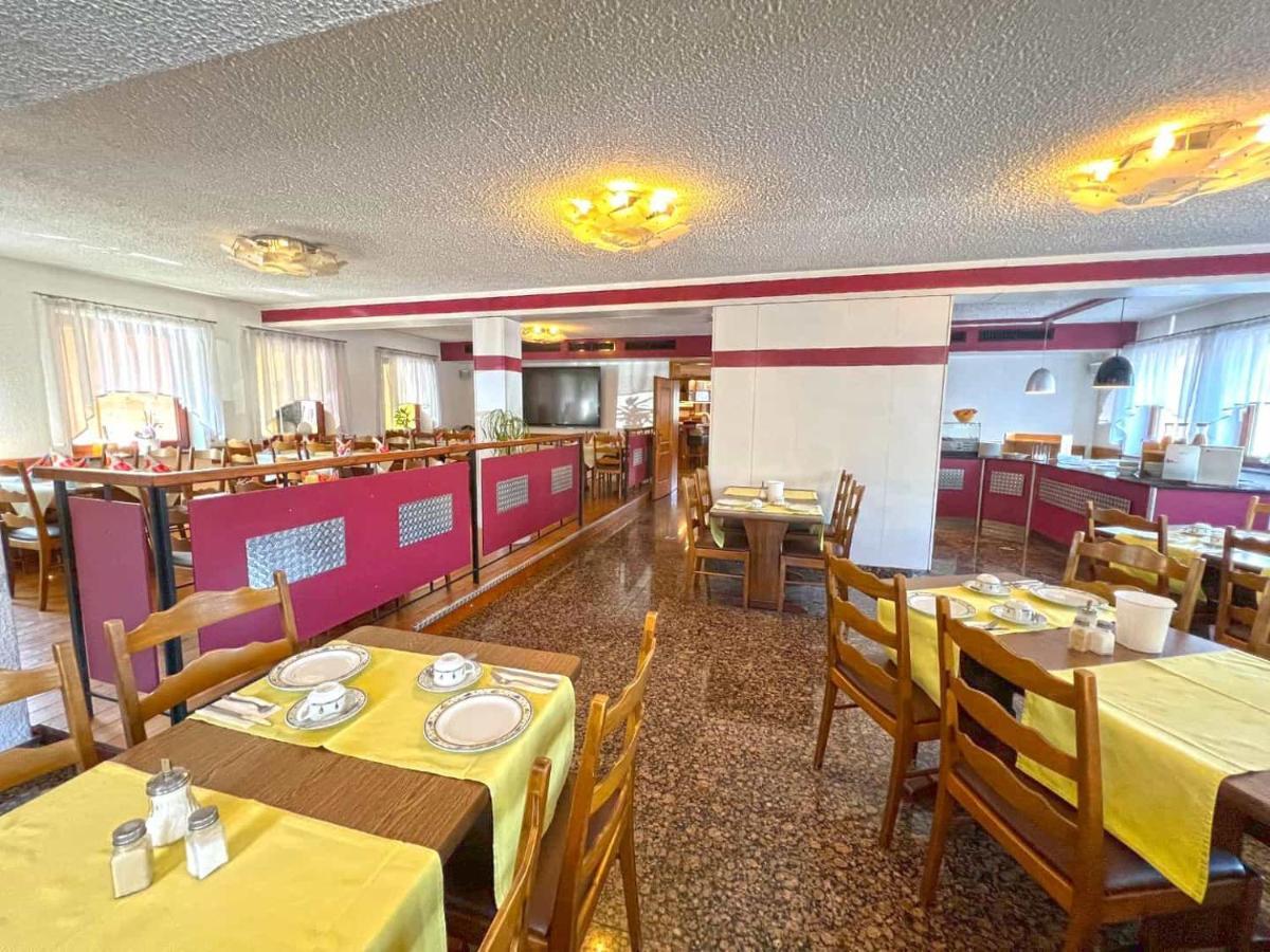 Hotel Und Restaurant Nehrener Hof Exterior foto